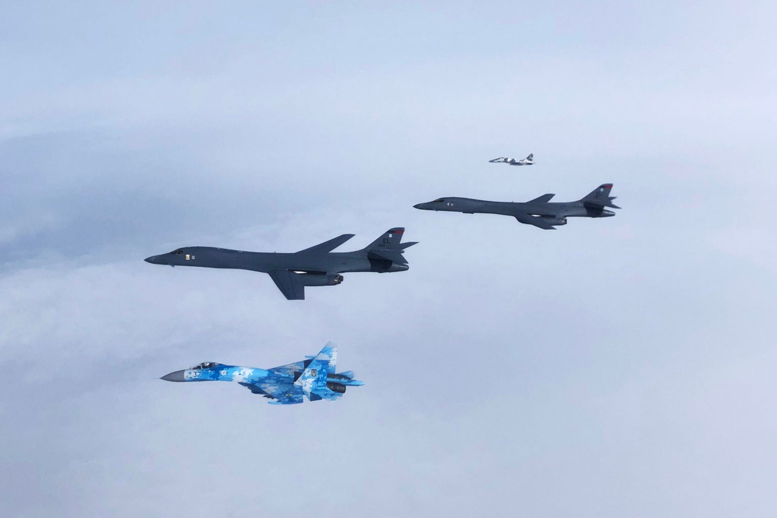 Russian Su-35 Fighters Scrambled To Intercept US B-1B Bombers Over The ...