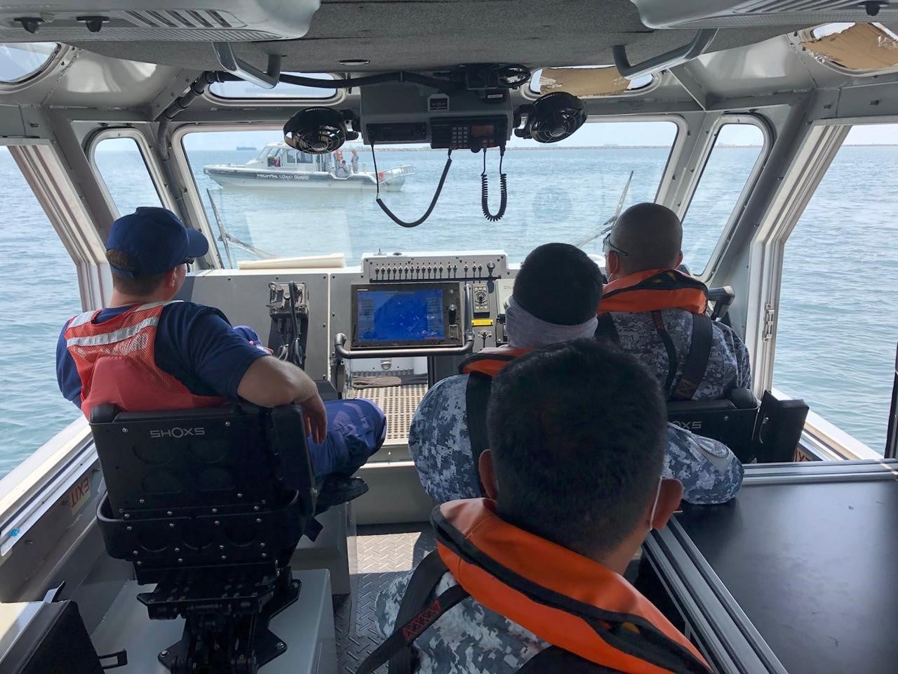 U.S. Transfers Equipment To Philippine Coast Guard, Announces The Visit ...