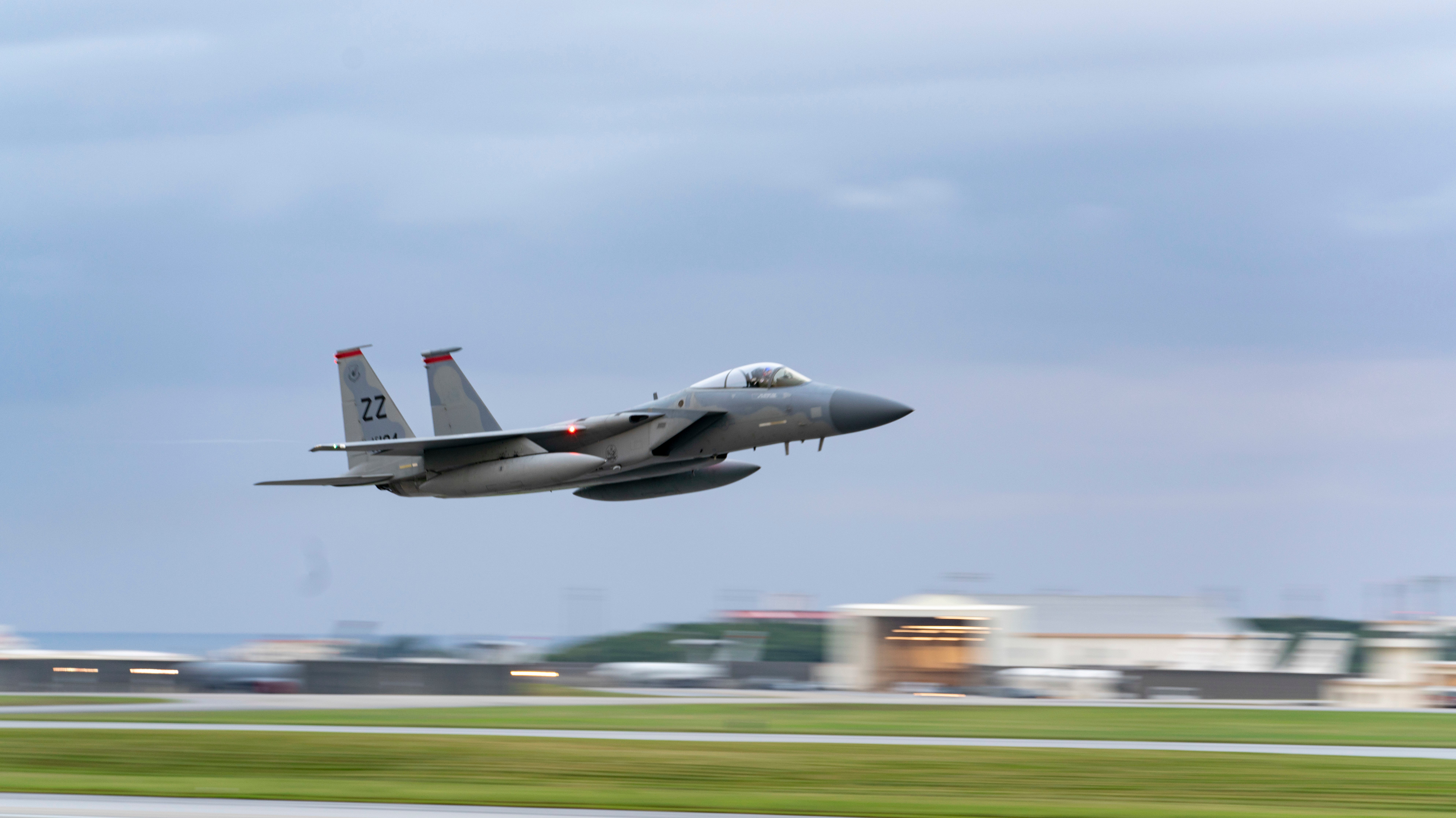 First Batch Of F-15Cs Leave Okinawa