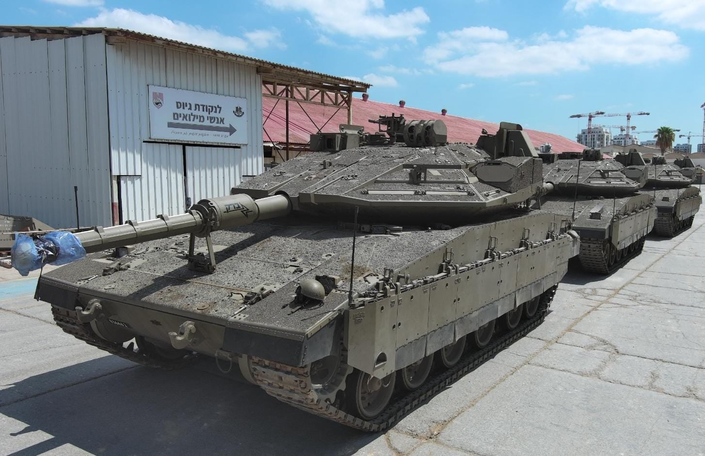 Israel's Defense Forces Receive First Operational Merkava Barak Tanks