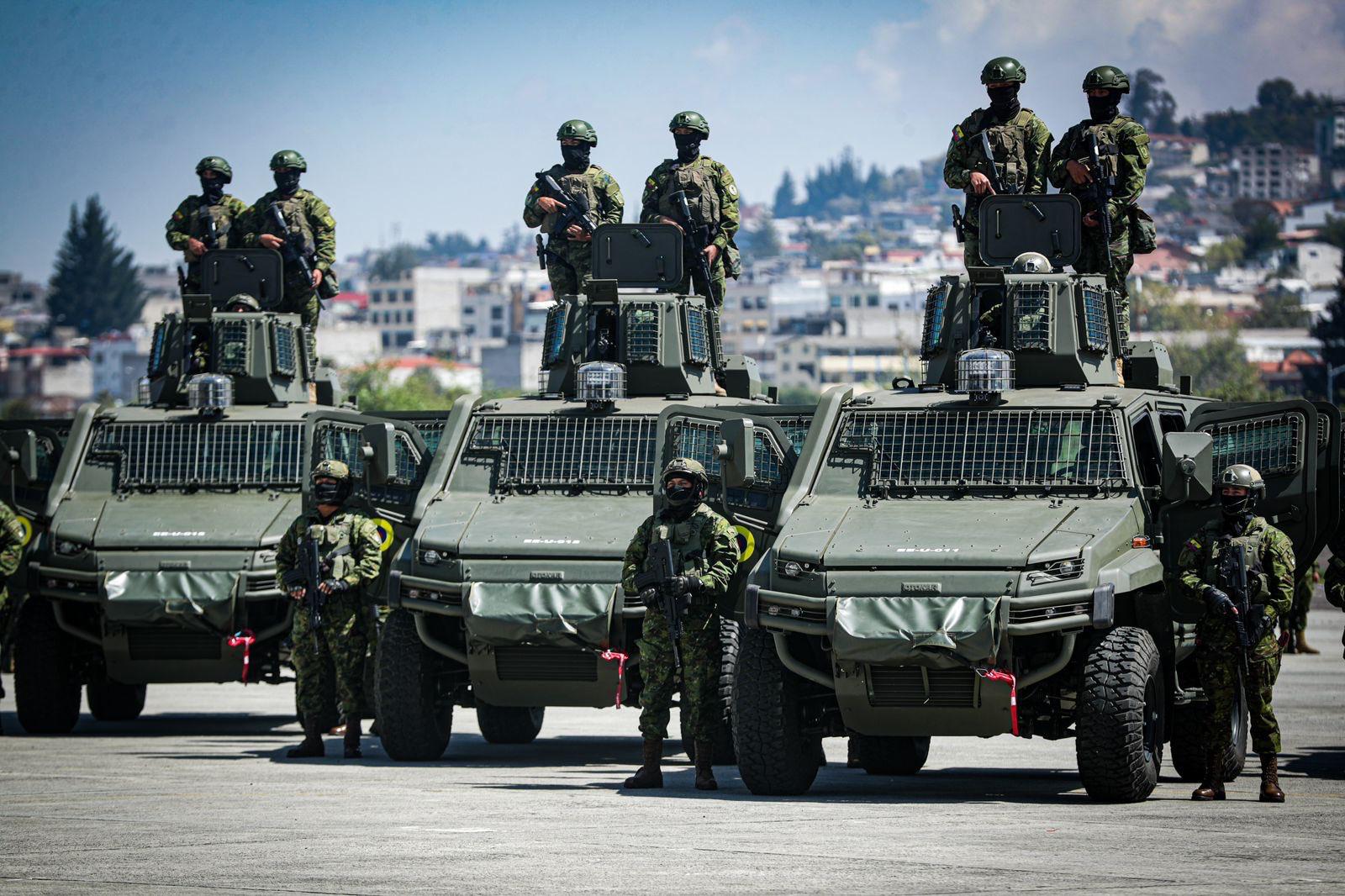 The Ecuadorian Armed Forces Receive 15 URAL 4×4 Armored Personnel ...