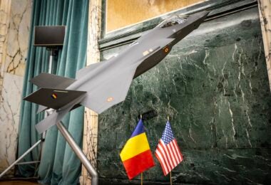 A scale model of an F-35A in Romanian markings at the signing of the letter of offer and acceptance (Romanian Ministry of National Defence)